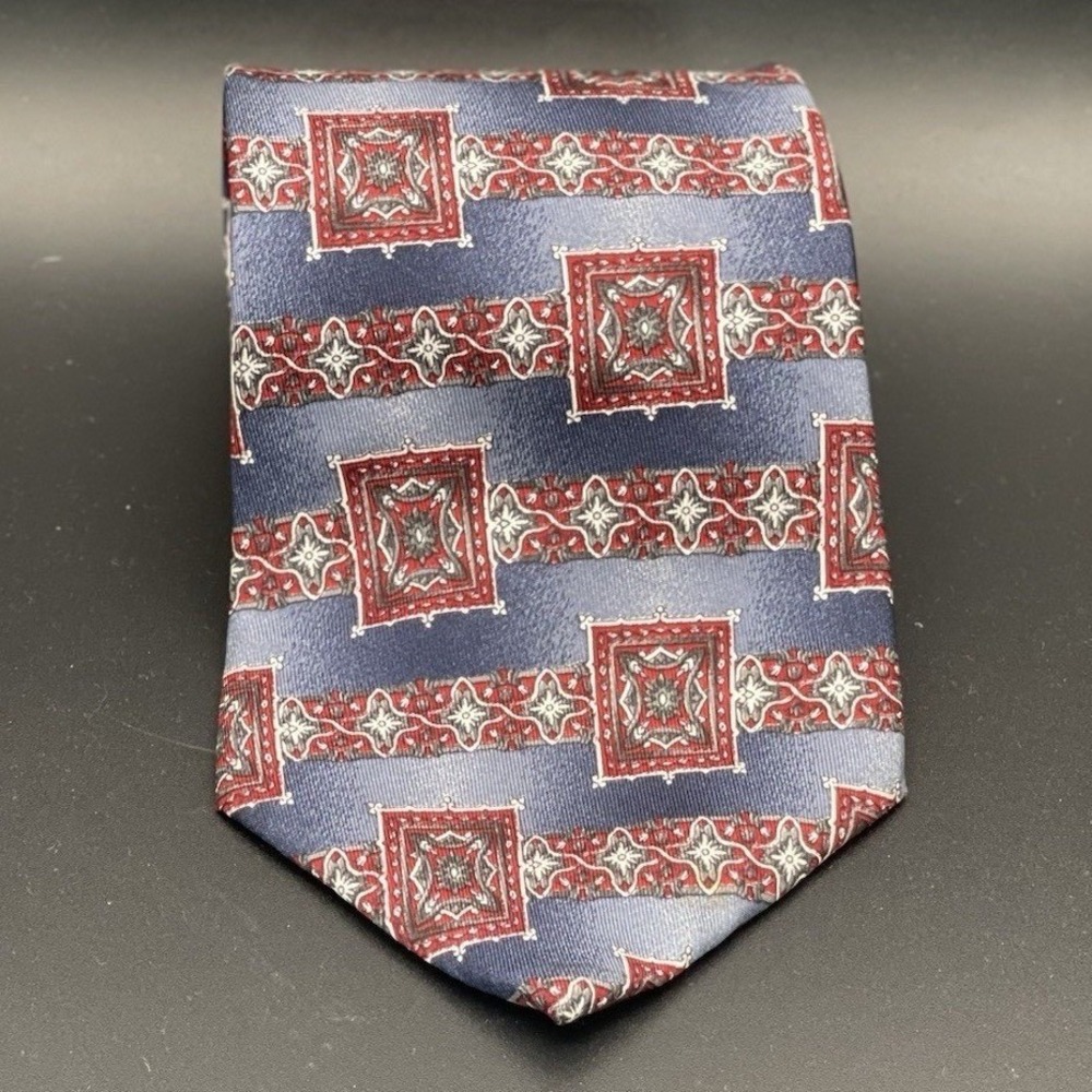 Oscar de la Renta Mens Silk Tie Blue Burgundy Geometric Medallion Necktie